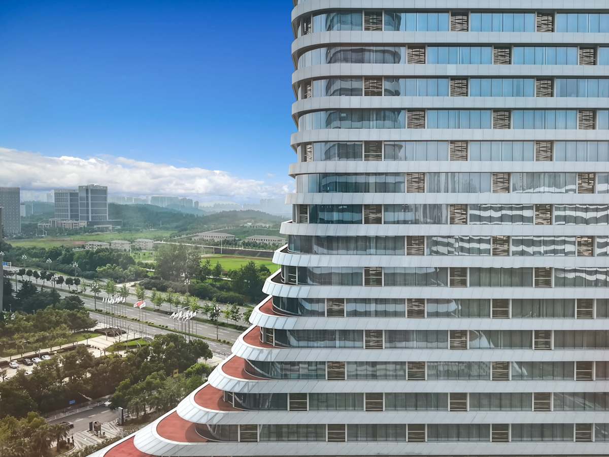 No. 668 Gaoxin Avenue, Hongshan District,Wuhan, Hubei Province,12F, Optics Valley Financial Centre - Regus