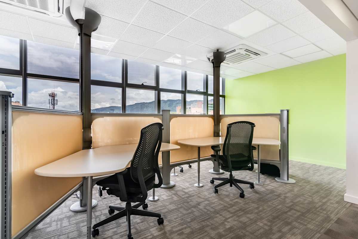 Building QBO Parque 93,Street 93A, Number 13-24,fifth floor - Regus