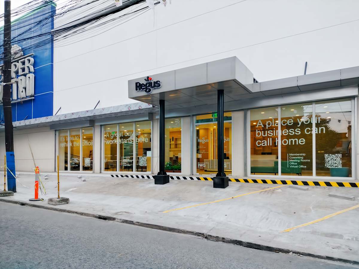 162 P. Oliveros Street - Regus