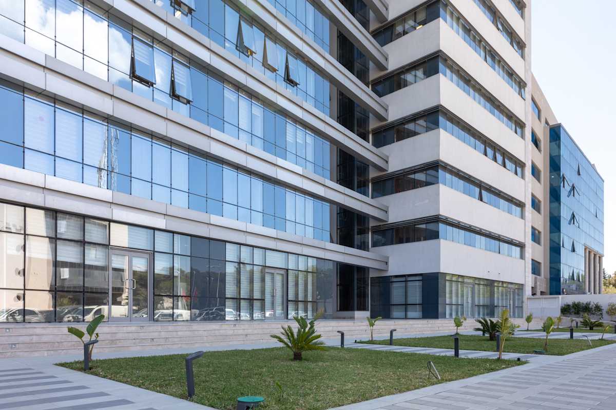 Immeuble New Tower, Boulevard de La Terre,Centre Urbain Nord - Regus