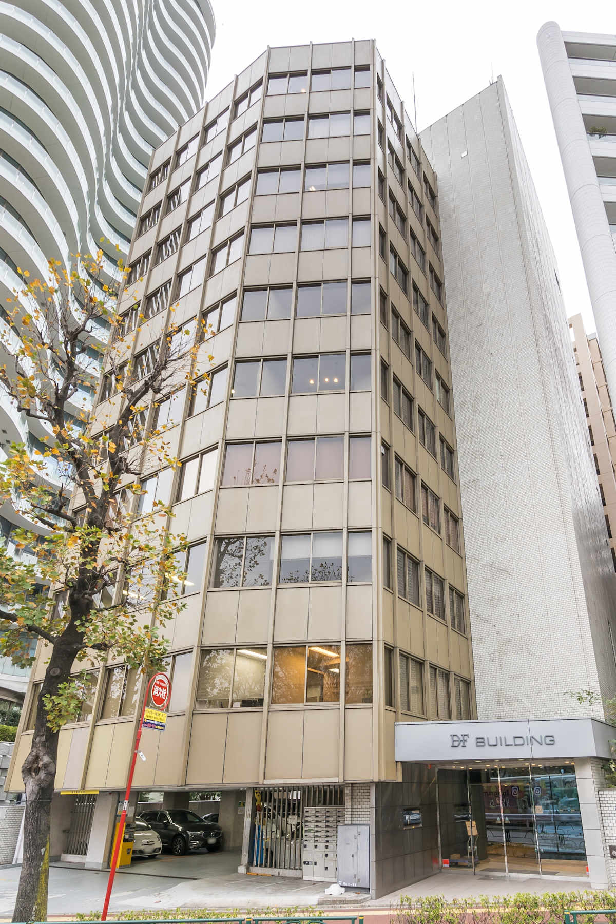 2-2-8 Minami Aoyama,5F/6F/10F DF Bldg,Minato-ku - Open Office