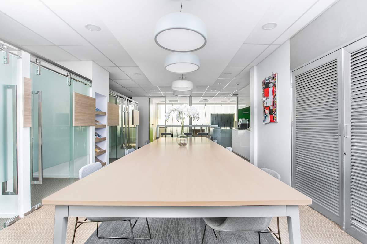 16th Floor Unit A, Bangna Tower A,2/3 Moo 14 Bangna - Trad Road,Km. 6.5 Bangkaew, Bangplee - Regus