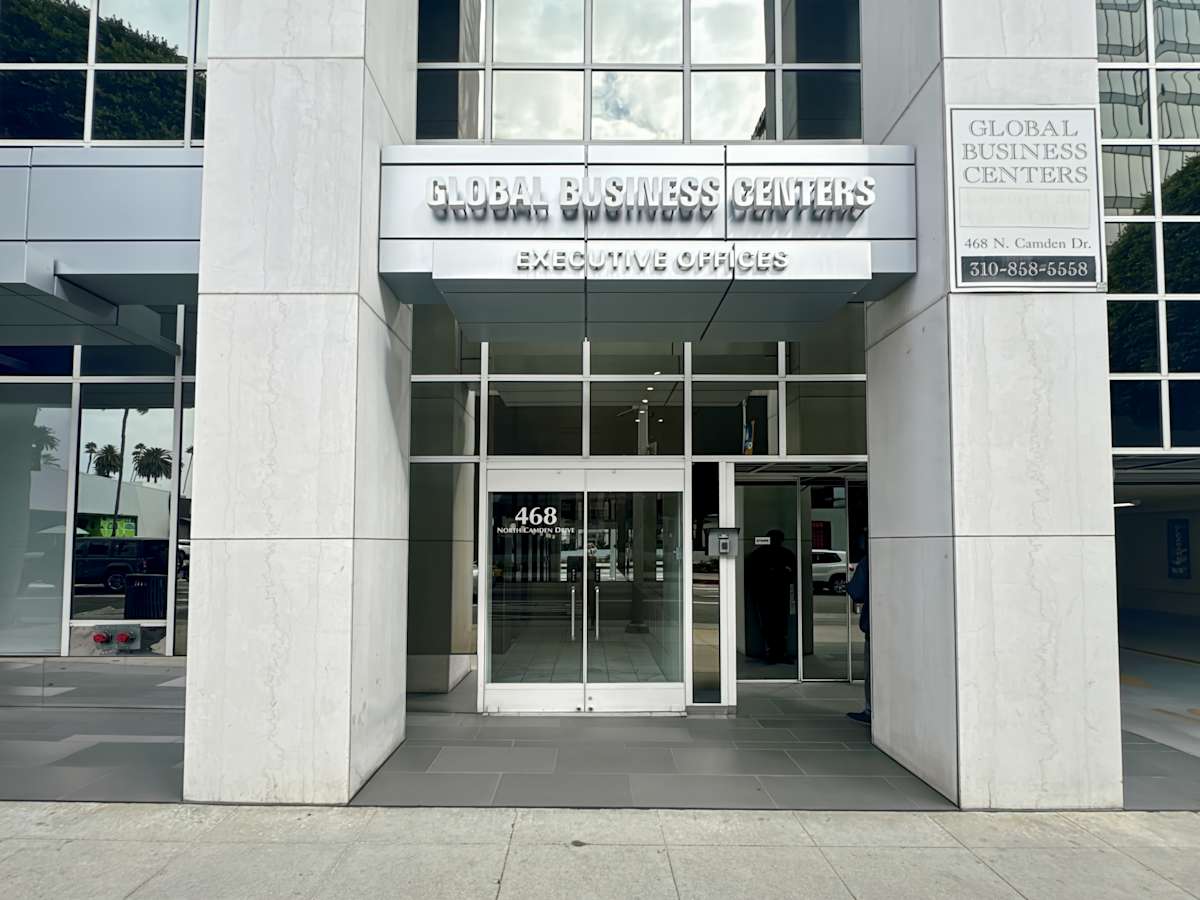 N Camden Dr