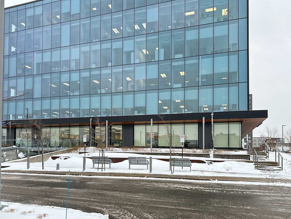3055 Saint-Martin Ouest,Suite T500 - Regus