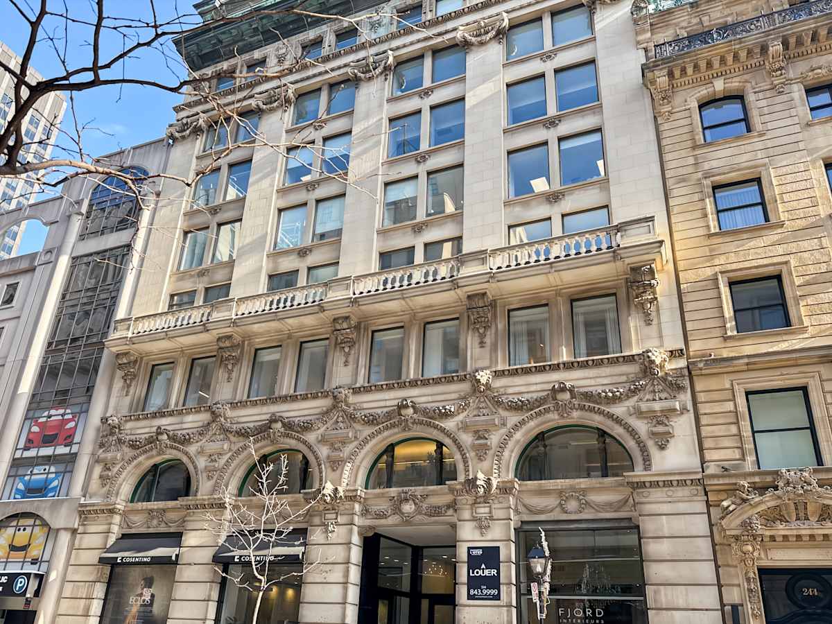 240 Saint-Jacques Street - Hq