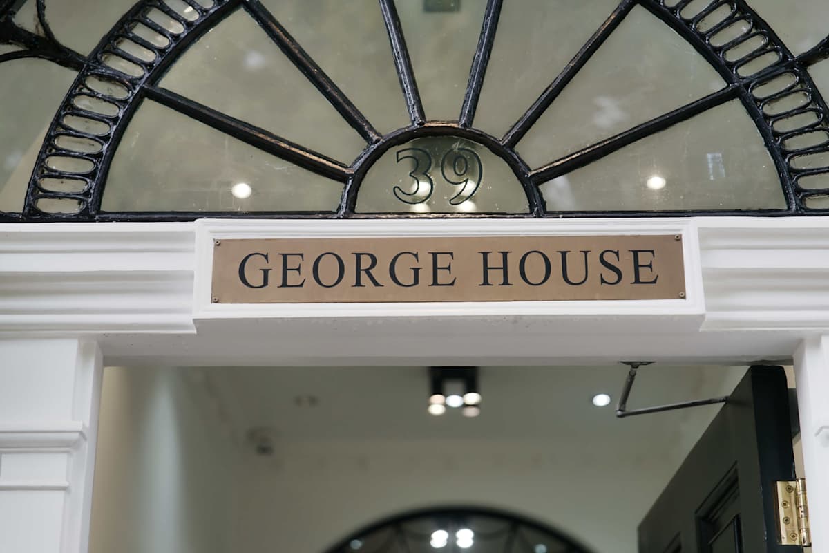 39 Fitzroy Square, Fitzrovia - Signature
